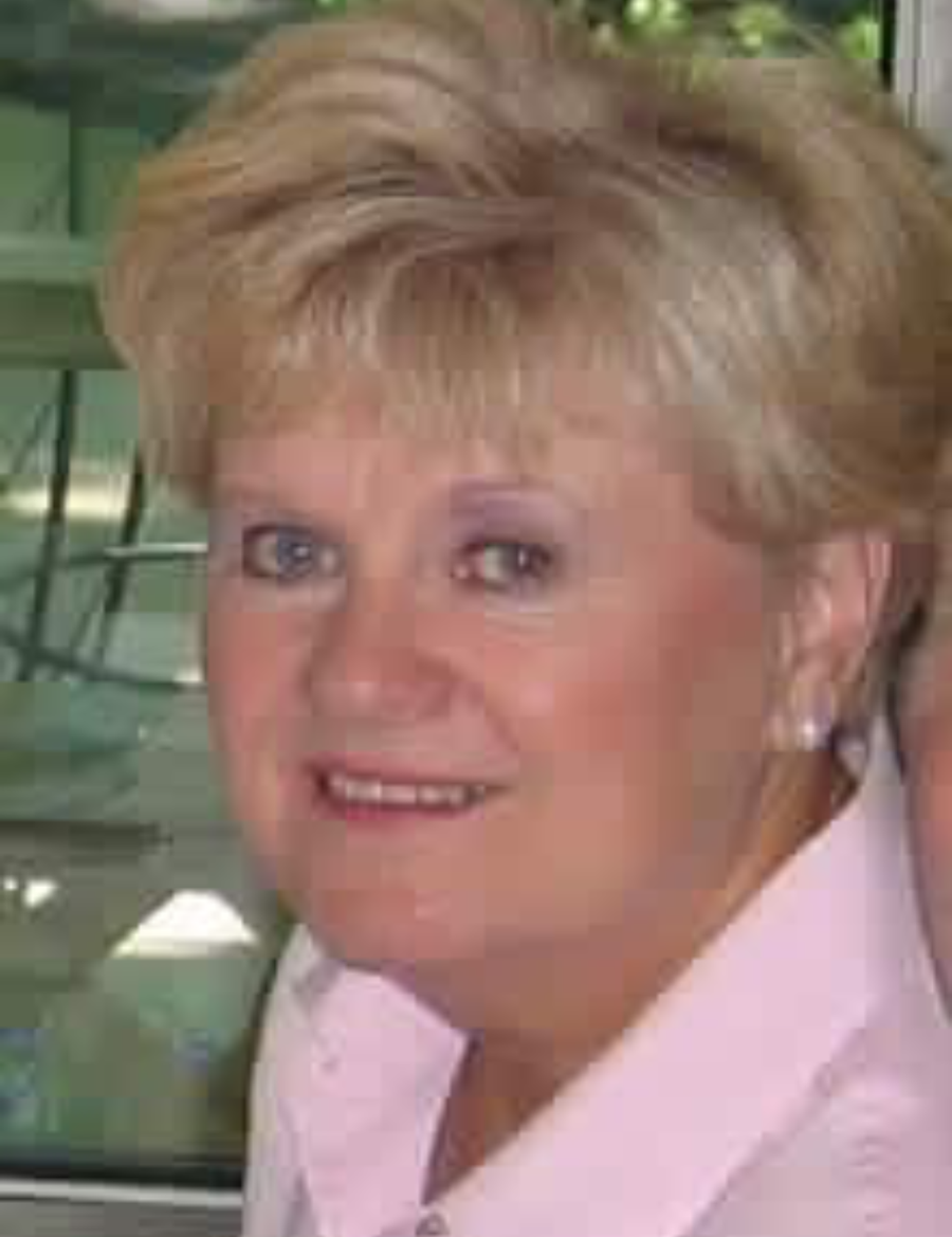 Carolyn "Sue" Cheatham Farrar