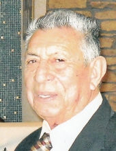 Leopoldo "Leo" Salazar