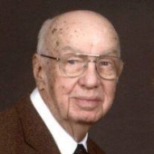 Joe E. Lindholm