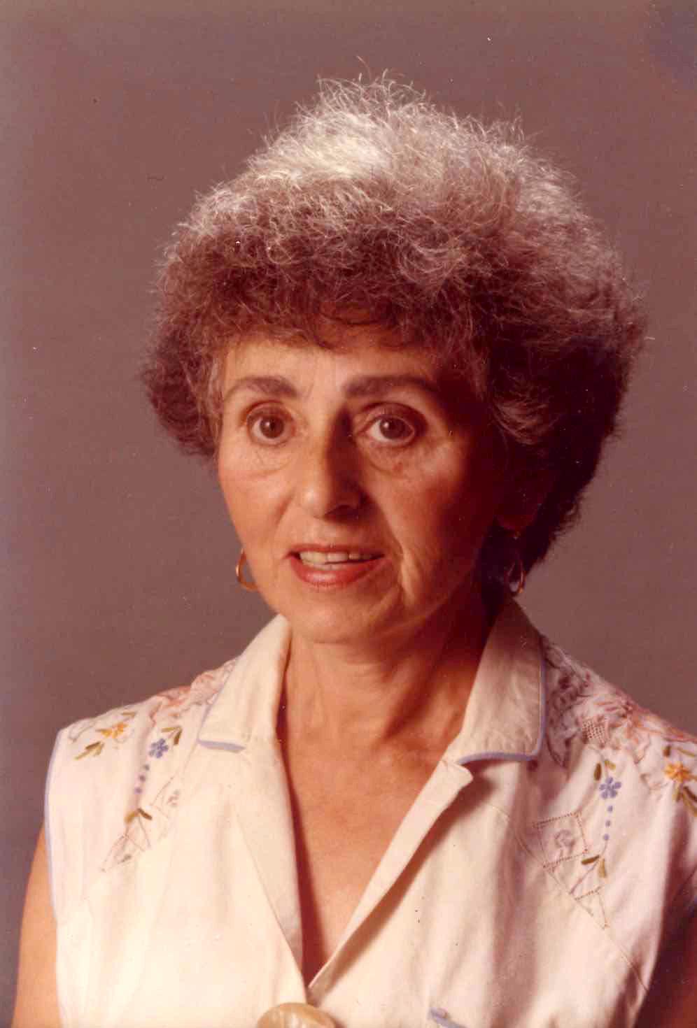 Photo of Elsa Kula