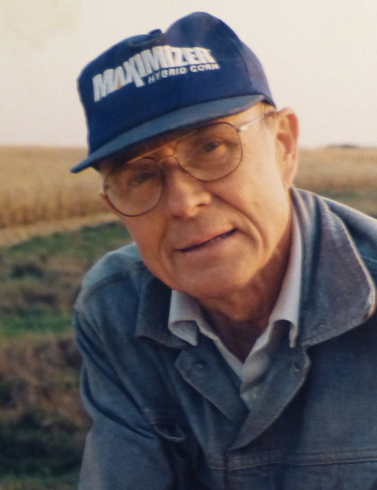 Charles, 'Chuck' Fellows 2016 Lindstrom Funeral Homes