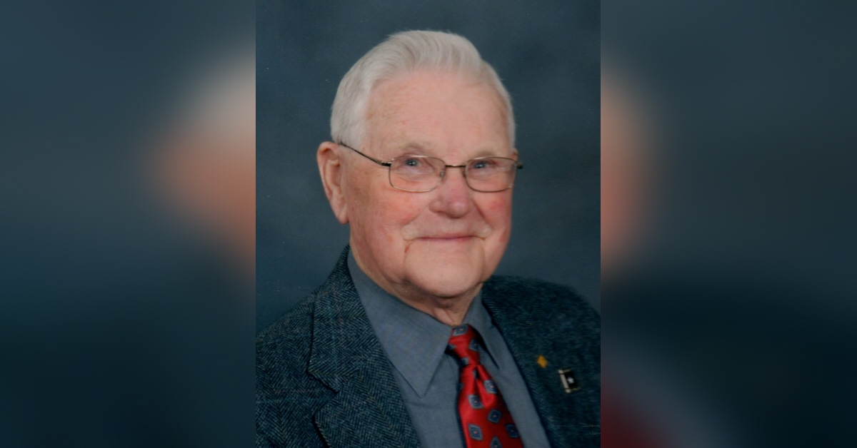 Hobart "Bud" E. Molin Obituary Visitation & Funeral Information