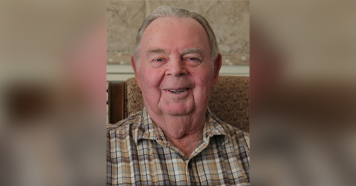 John E. Chapman Obituary Visitation & Funeral Information