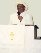 Pastor Tinylyn Nelson