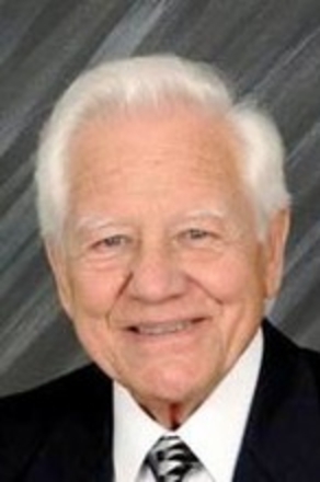 Photo of Earl Dion