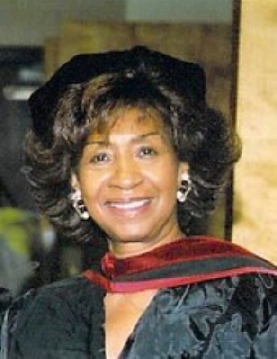 Photo of Dr. Gwendolyn Campbell
