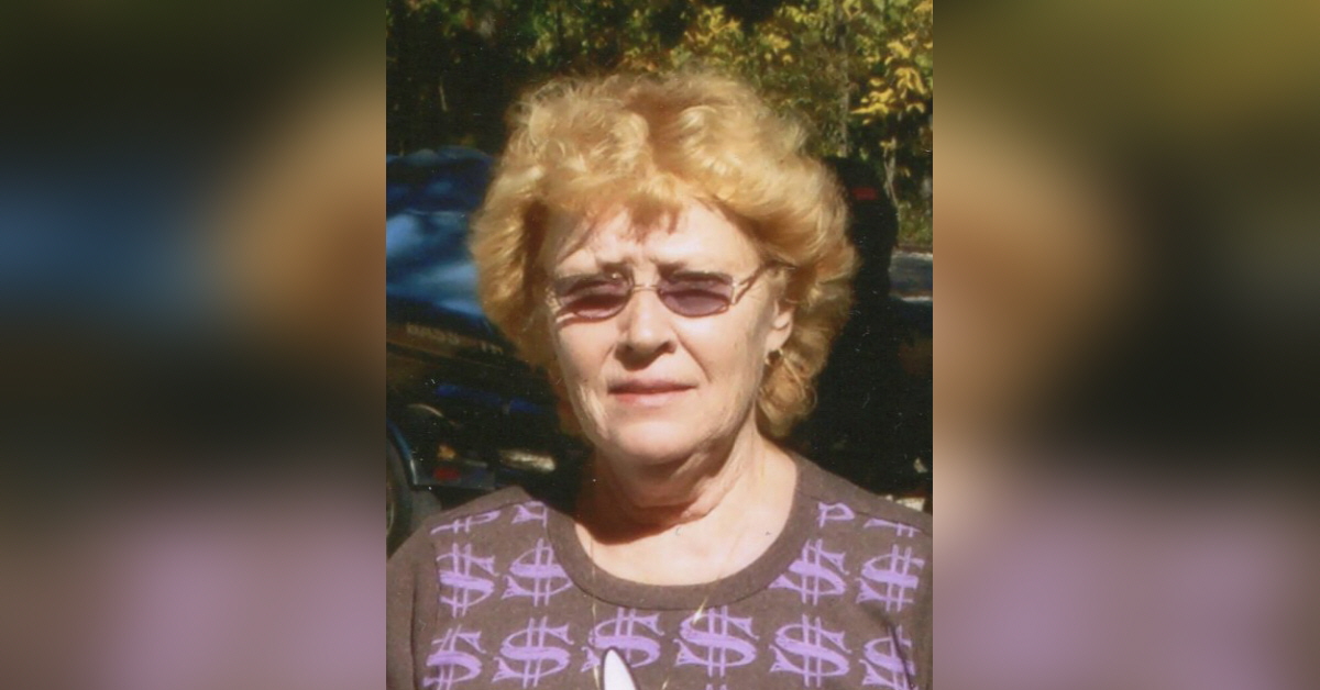 Obituary information for Peggy DavisMills