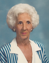 Photo of Betsy Lackey