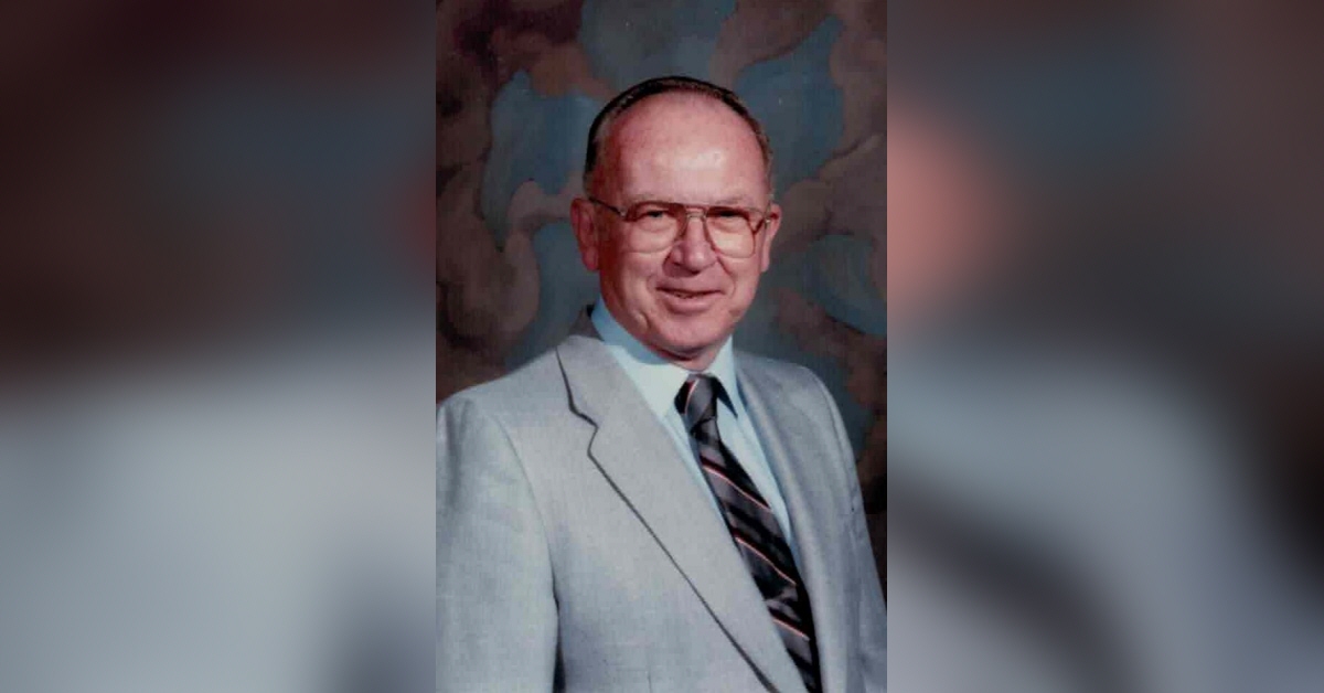 Robert L. Adams Obituary Visitation & Funeral Information