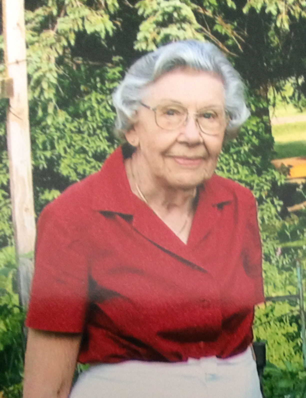 Obituary information for Beatrice Davison