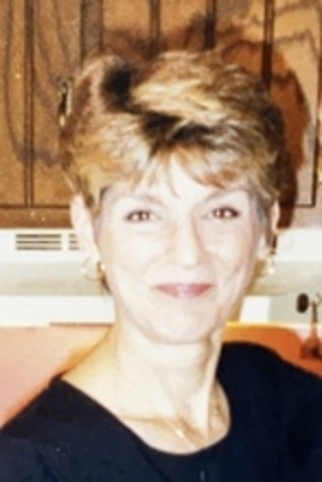 Photo of Lois Moyer
