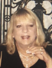 Photo of Marilyn Ross