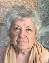Delia Oliva 18998484