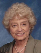 Photo of Evelyn Long