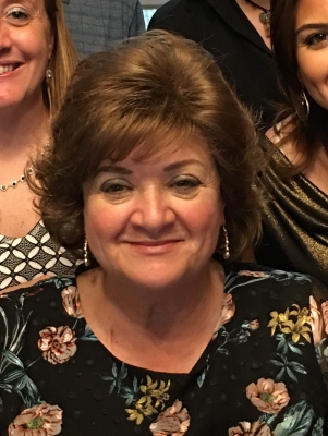 Photo of Linda Russell
