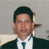 Edmundo Guillen 19488634
