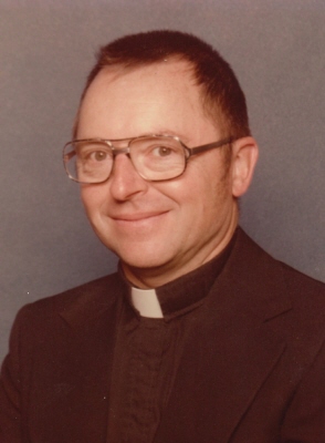 Photo of Rev. Carl Manternach