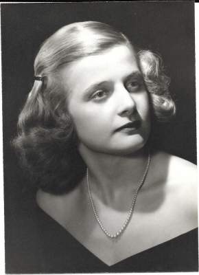 Photo of Gloria Joy Mornard
