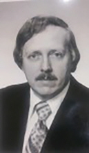 Robert E. Eckstein