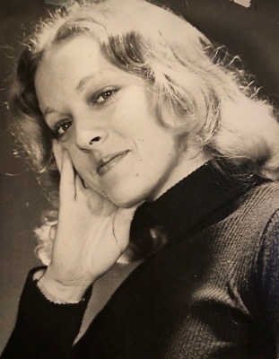 Photo of Cynthia Henry