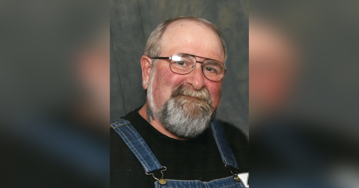 Michael McIntyre Obituary Visitation & Funeral Information