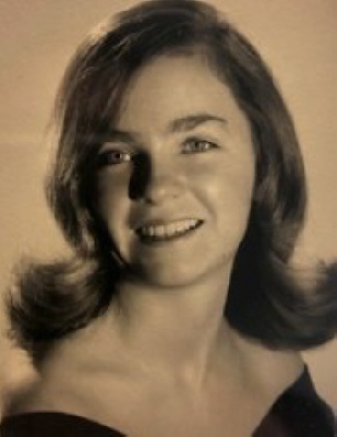 Photo of Holly Peterson
