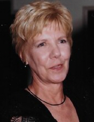 Photo of Janet Holmes
