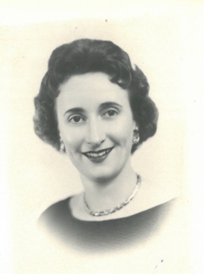 Photo of Elsie Debenham (nee Bishop)