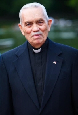 Rev. Carlos  R. Reyes 21781600