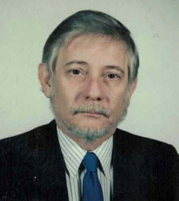 Robert E. Lewis