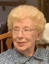 Doris M Strayer
