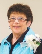 Photo of Becky VanDeWostine