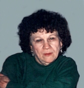 Betty J Creaney
