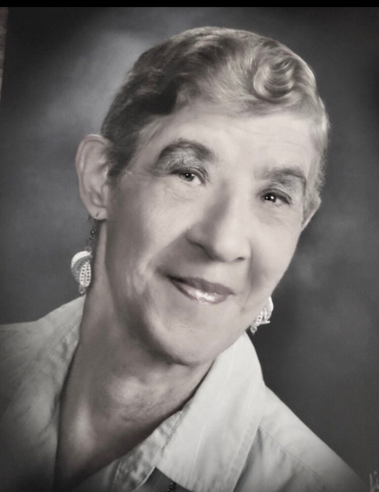 Sonya Hughes [Profiles] • Instagram, Twitter, TikTok Foller