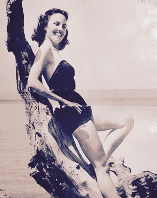 Contributions to the tribute of Helen Chandler | Calgary Crematorium