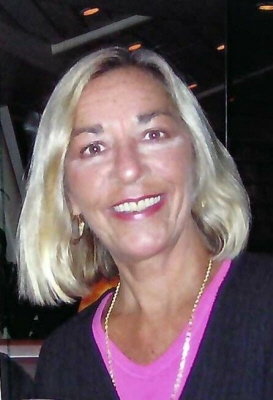 Photo of Suzanne Smith
