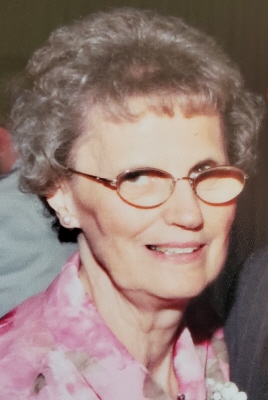 Photo of Lois Oestrich