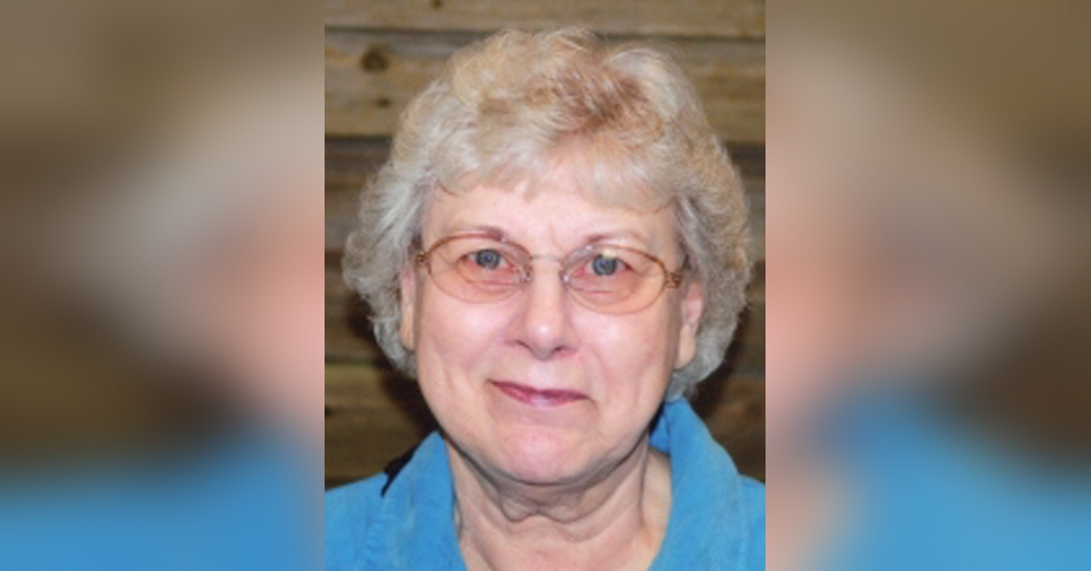 Charlotte Pack [Profiles] • Instagram, Twitter, TikTok Foller