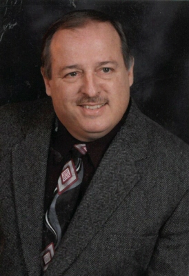 Photo of Dr. Daniel Dickerson