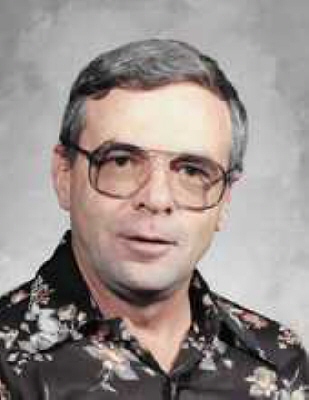 Photo of Lowell Findley