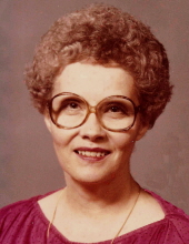 Photo of Mae Holcomb