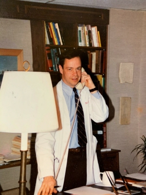 Photo of Dr. Alan Lebowitz