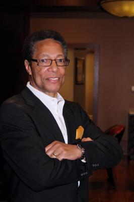Photo of Dr. Thomas Cummings
