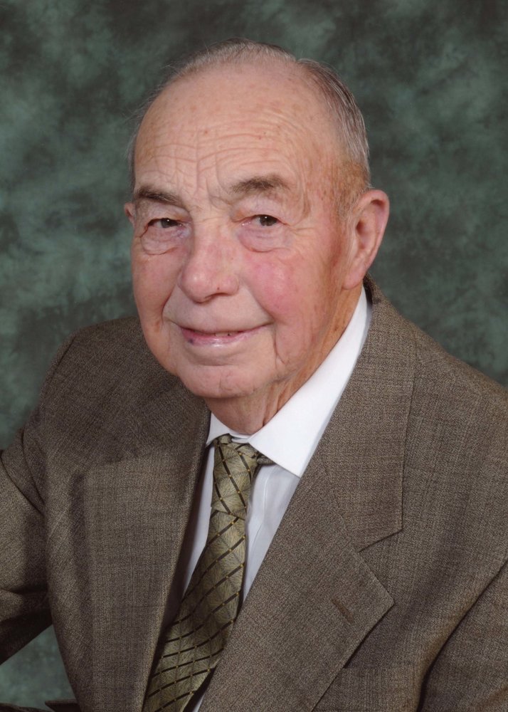 Lloyd Carmichael 2020 Brian E. Wood Funeral Home Ltd.