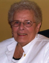 Evelyn L.  Bremmer 
