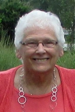 Maxine Holmberg