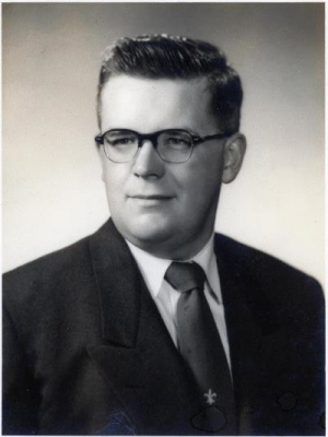 Photo of Dr. Robert Jones