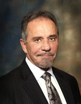 Photo of Dr. Robert Tetik
