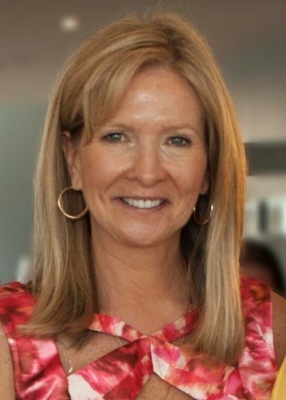 Photo of Nancy Hodge