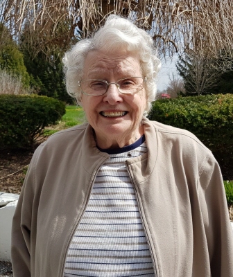 Photo of Betty Lou English (Russell)